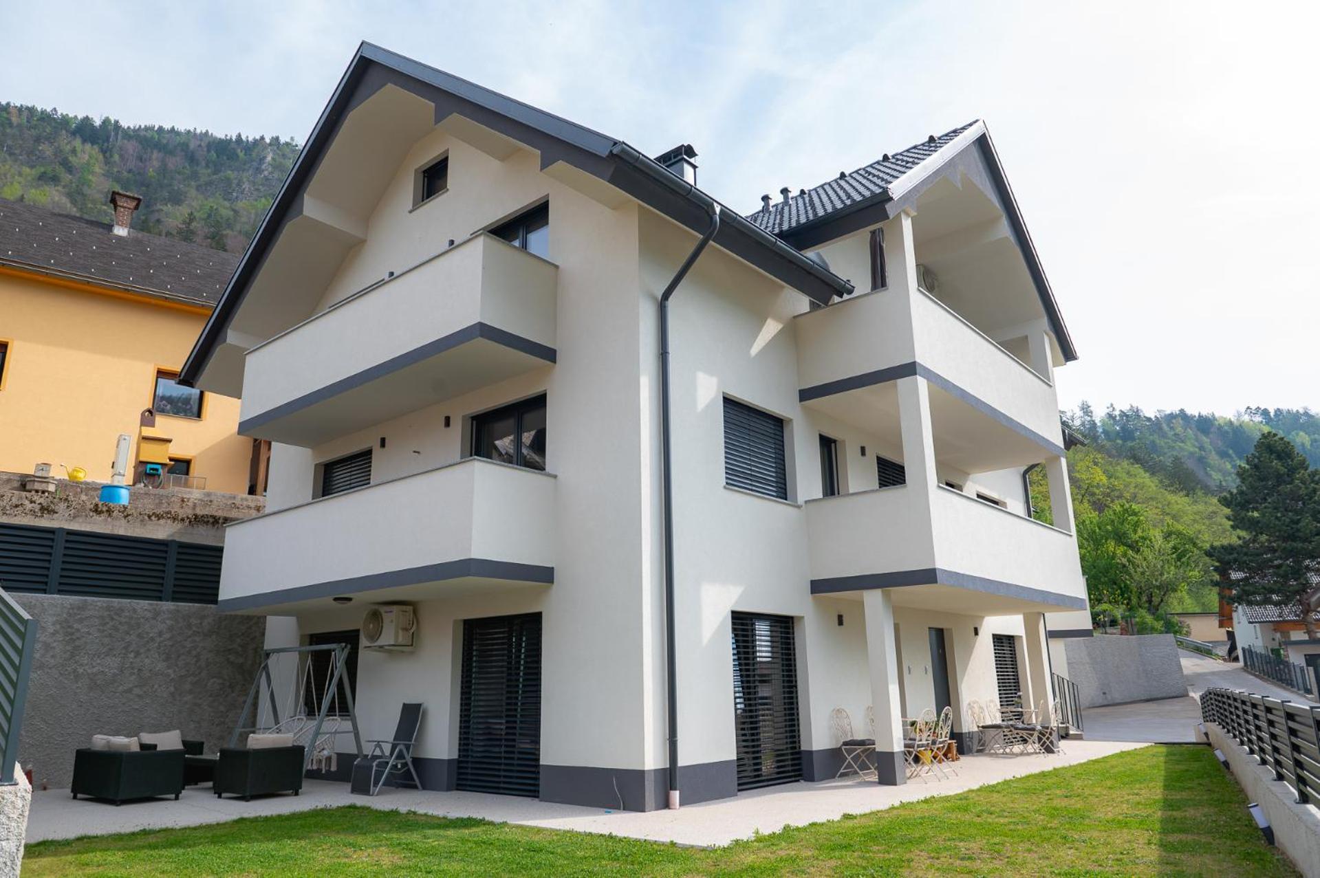 Apartments Luxury Ad เยเซนิตเซ ห้อง รูปภาพ